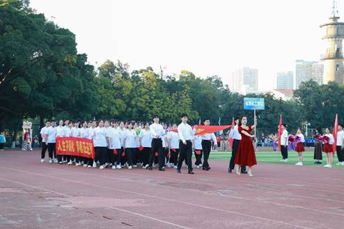 青春展风采 运动向未来——化院师生在第五十三届校运会上勇创佳绩